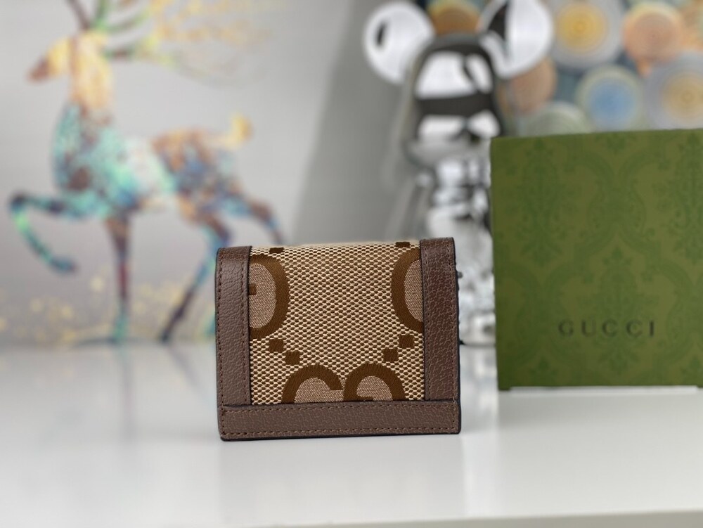 Gucci GG Marmont Jumbo GG Compact Wallet - Picture 2 of 9